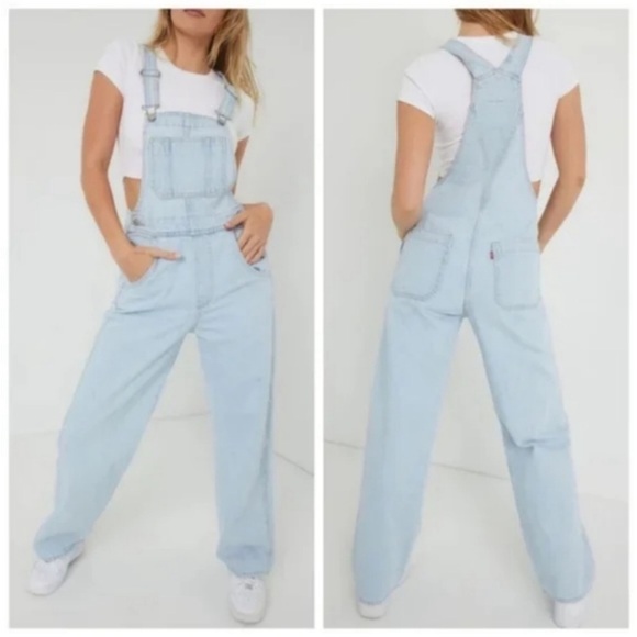 Levi's Loose Fit Overalls Jumpsuit Light Wash - Picture 7 of 10